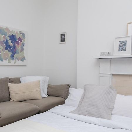 Light Filled Studio With View Of Regents Park London Exterior photo