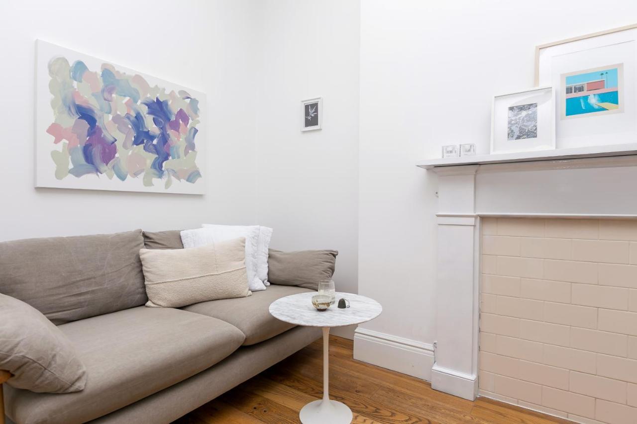 Light Filled Studio With View Of Regents Park London Exterior photo