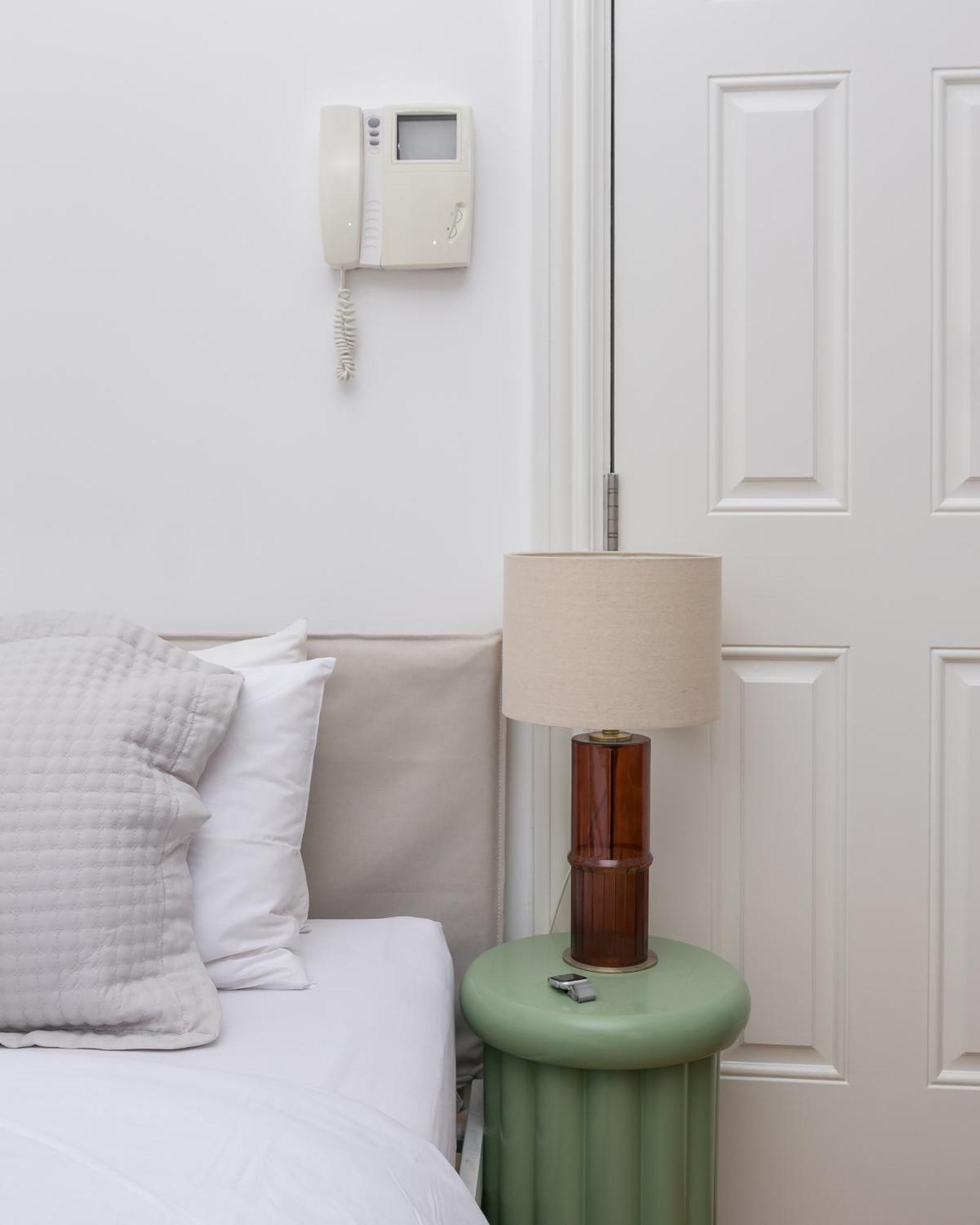 Light Filled Studio With View Of Regents Park London Exterior photo
